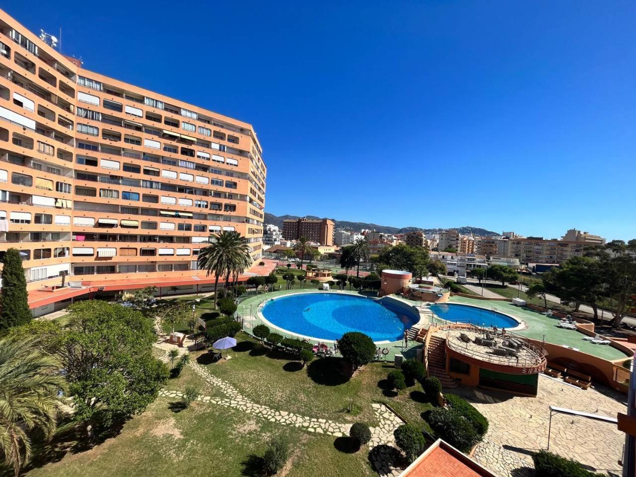 Estudio Con Tres Piscinas Comunitarias Y Pista De Tenis Roses Eksteriør billede